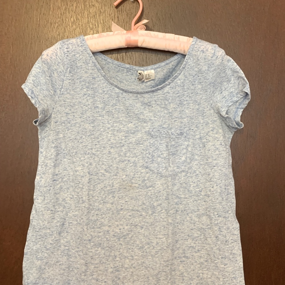H&M Size XS Light Blue Tee w/Front Pocket